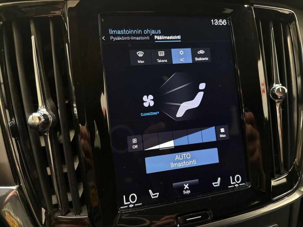 Volvo V90 2020 Musta