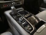 Volvo V90 2020 Musta