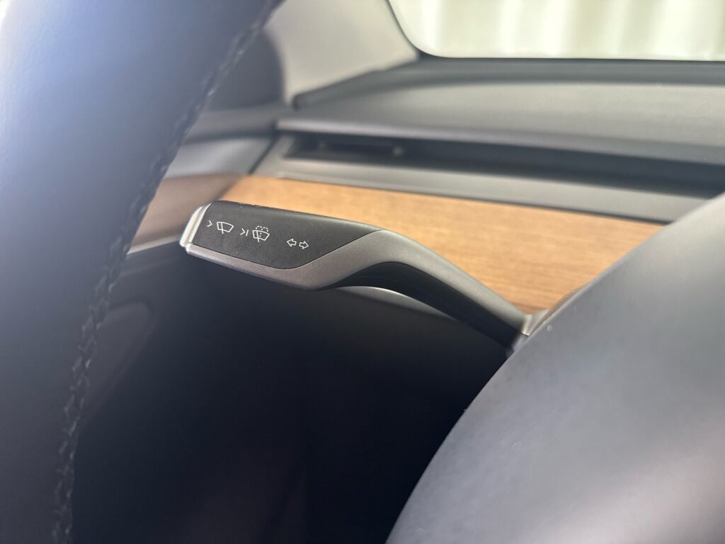 Tesla Model Y 2022 Valkoinen