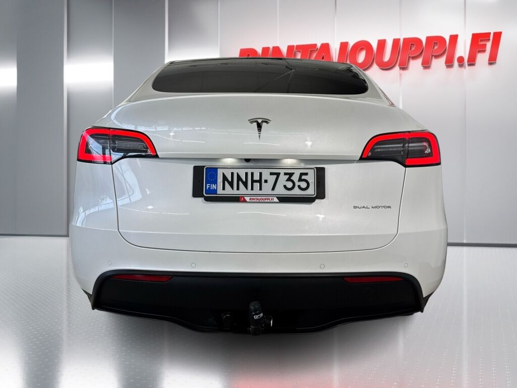 Tesla Model Y 2022 Valkoinen