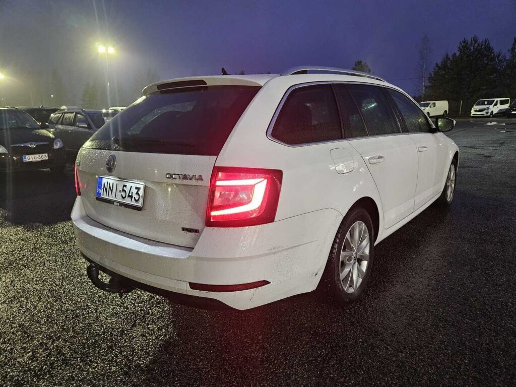 Skoda Octavia 2020 Valkoinen