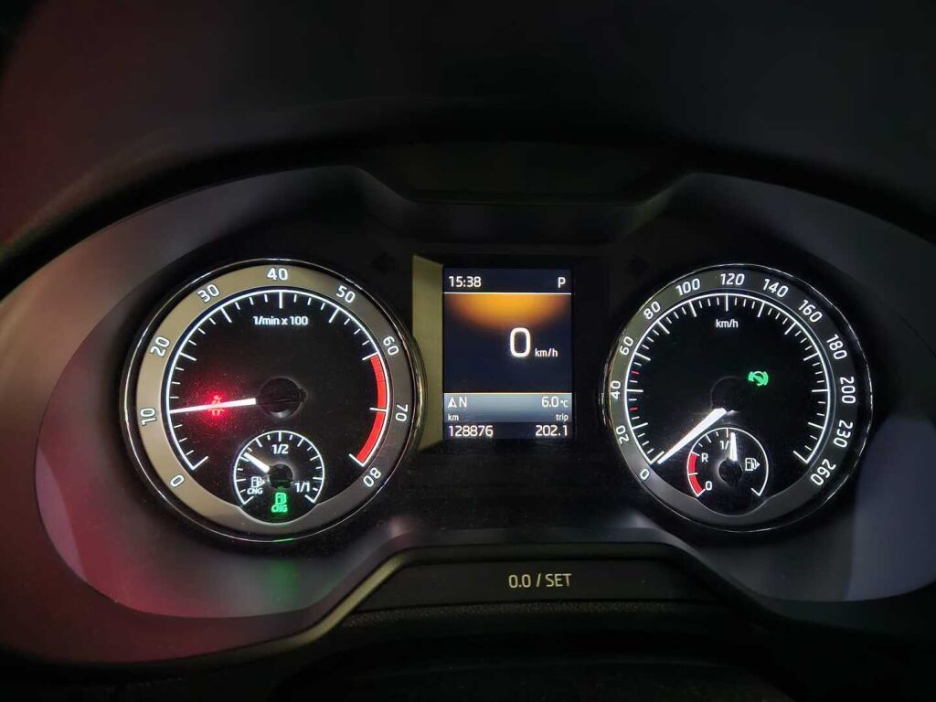 Skoda Octavia 2020 Valkoinen