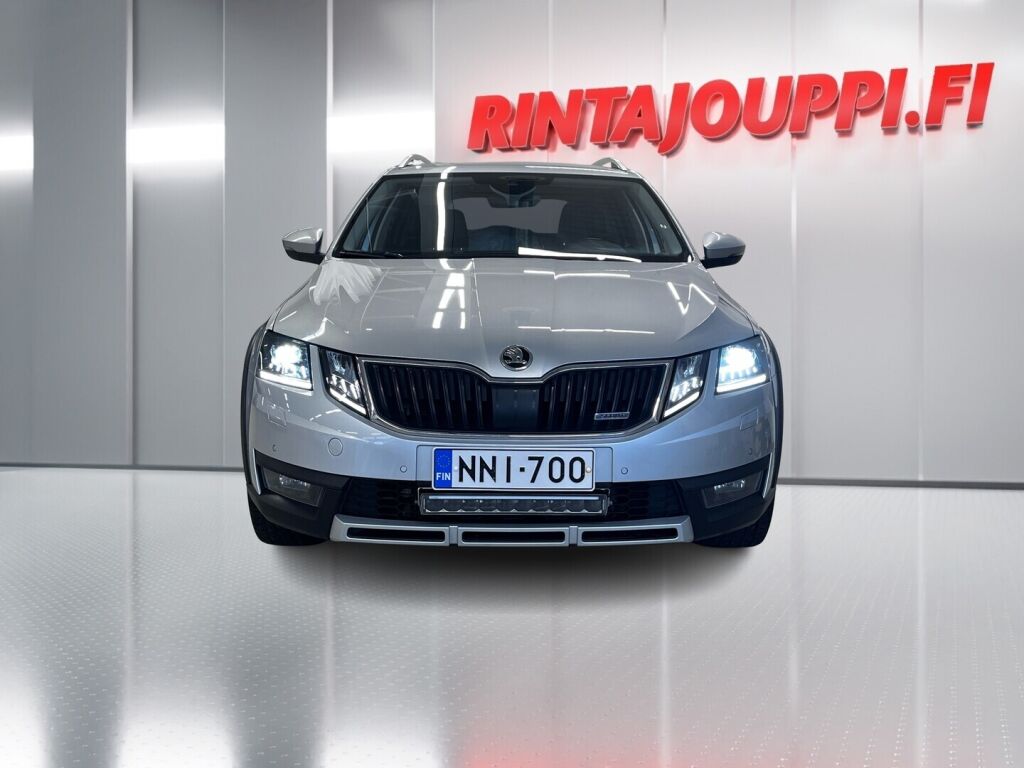 Skoda Octavia 2020 Harmaa