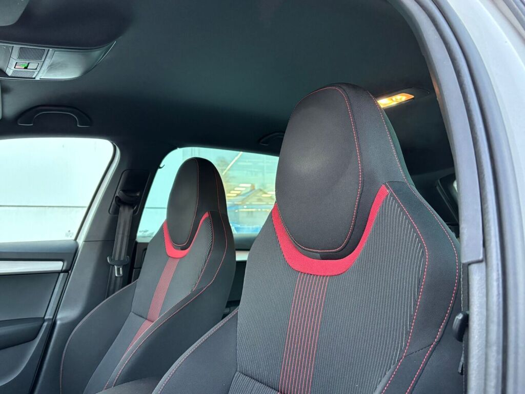 Skoda Octavia 2020 Valkoinen