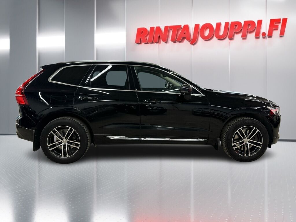 Volvo XC60 2020 Musta