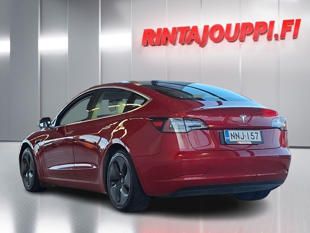 Tesla Model 3 2020 Punainen