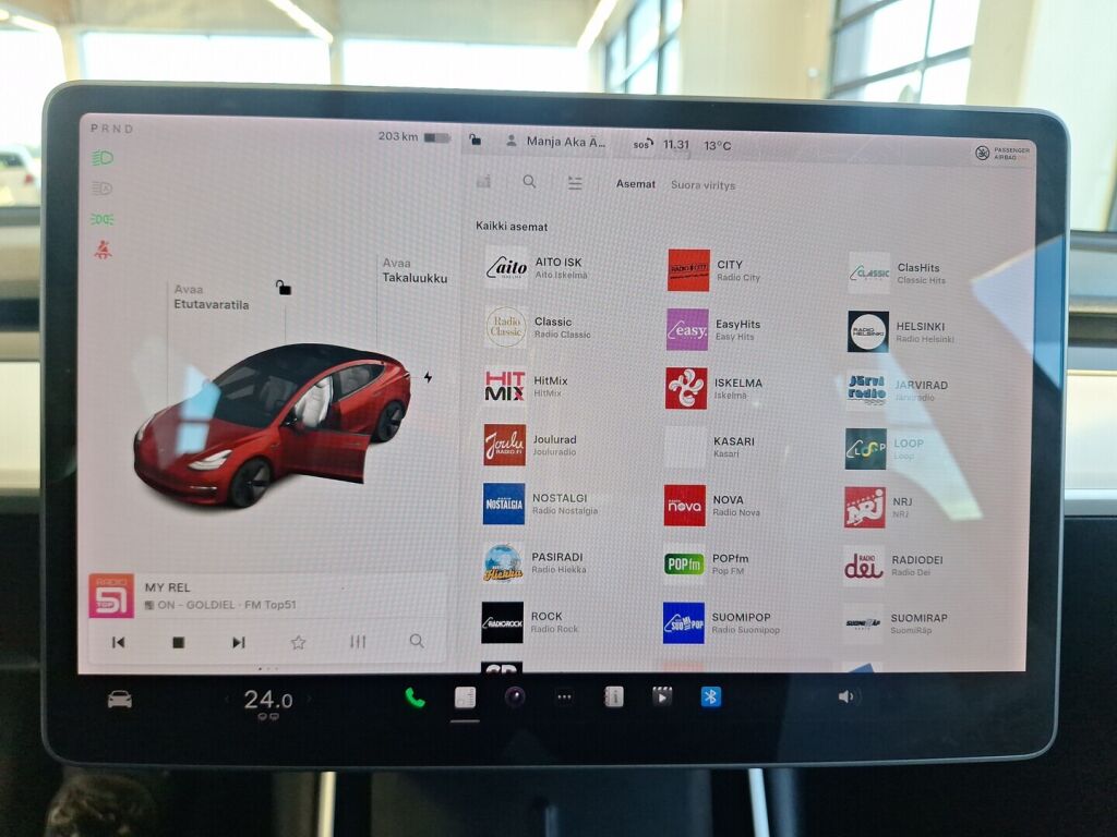 Tesla Model 3 2020 Punainen