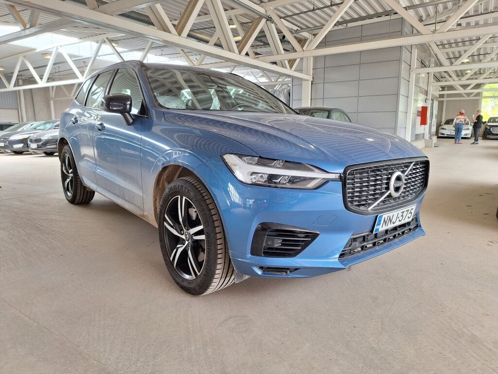 Volvo XC60 2021 Sininen