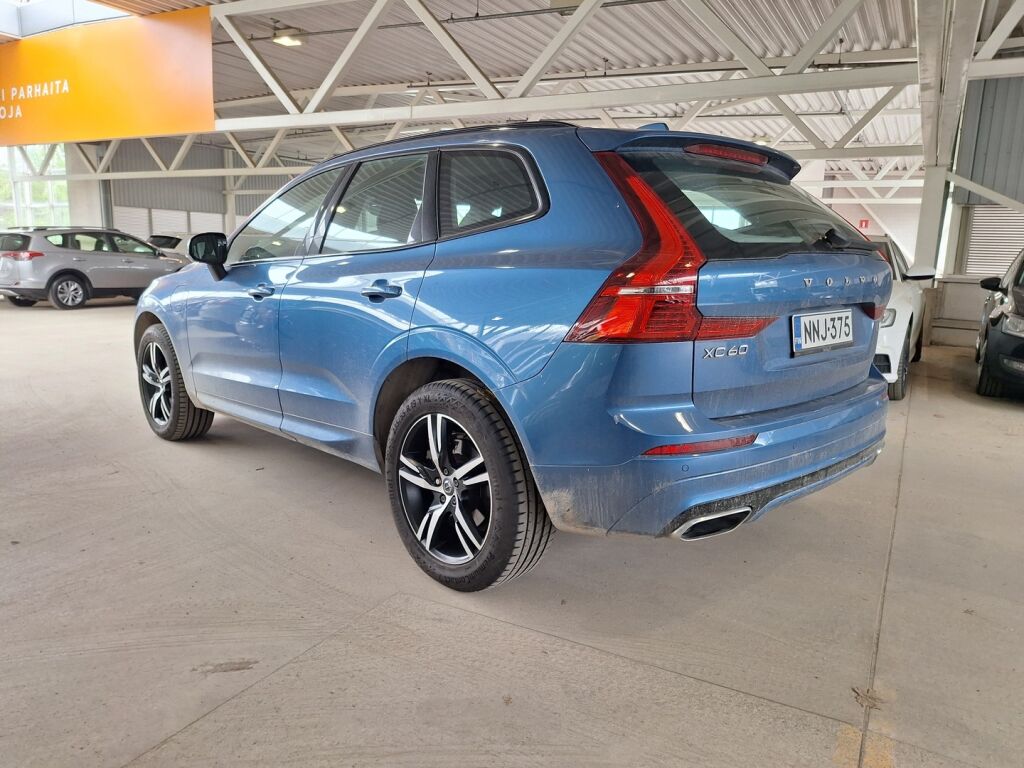 Volvo XC60 2021 Sininen