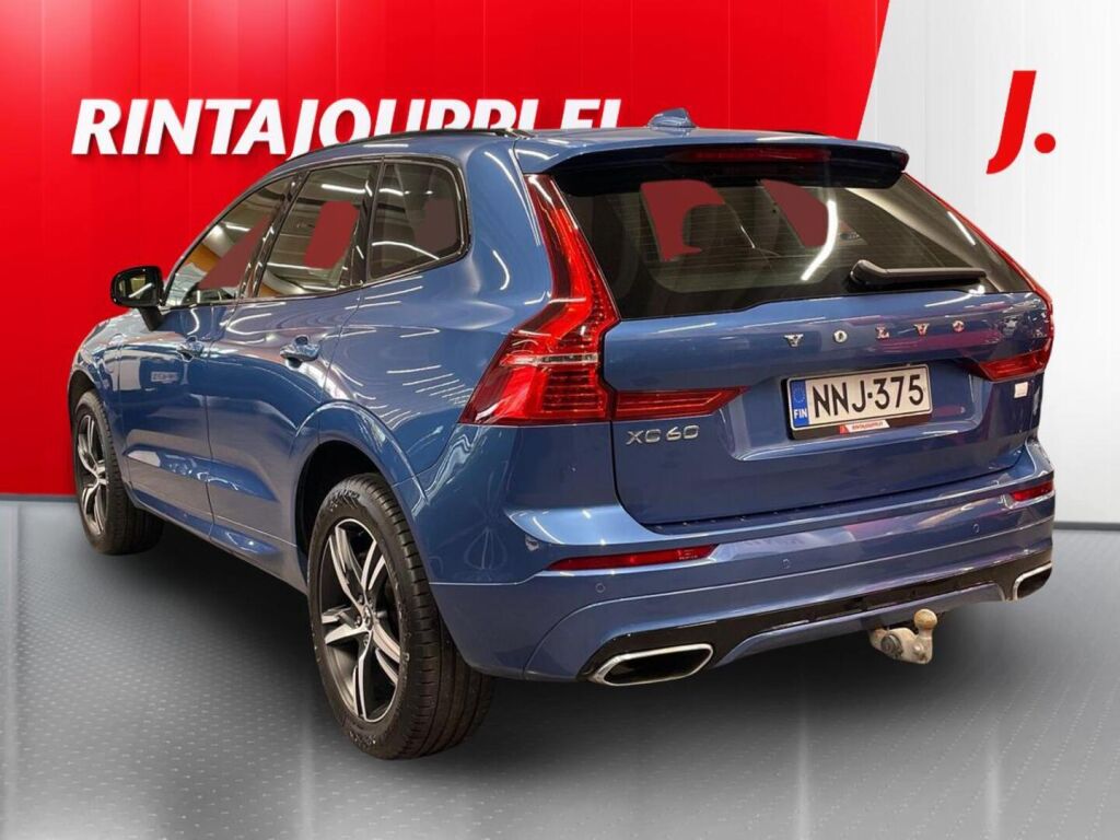 Volvo XC60 2021 Sininen