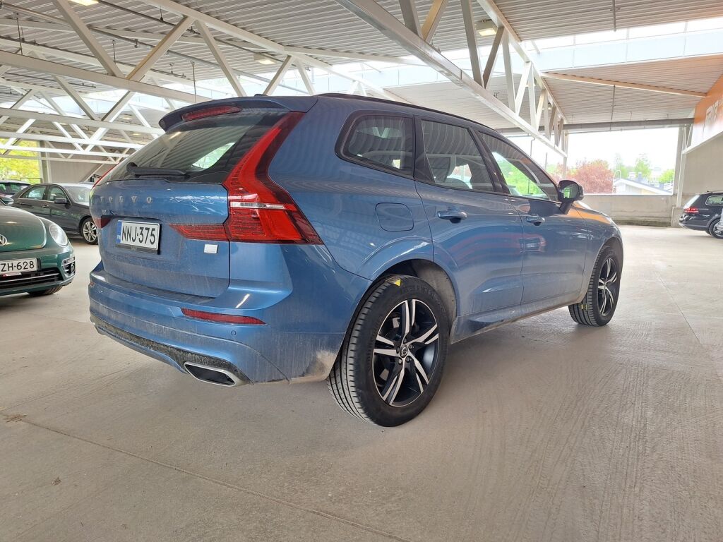 Volvo XC60 2021 Sininen