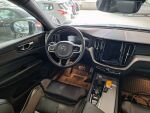 Volvo XC60 2021 Sininen