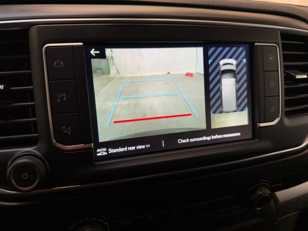 Toyota Proace Verso EV 2021 Valkoinen