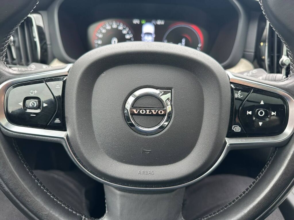 Volvo XC60 2020 Harmaa