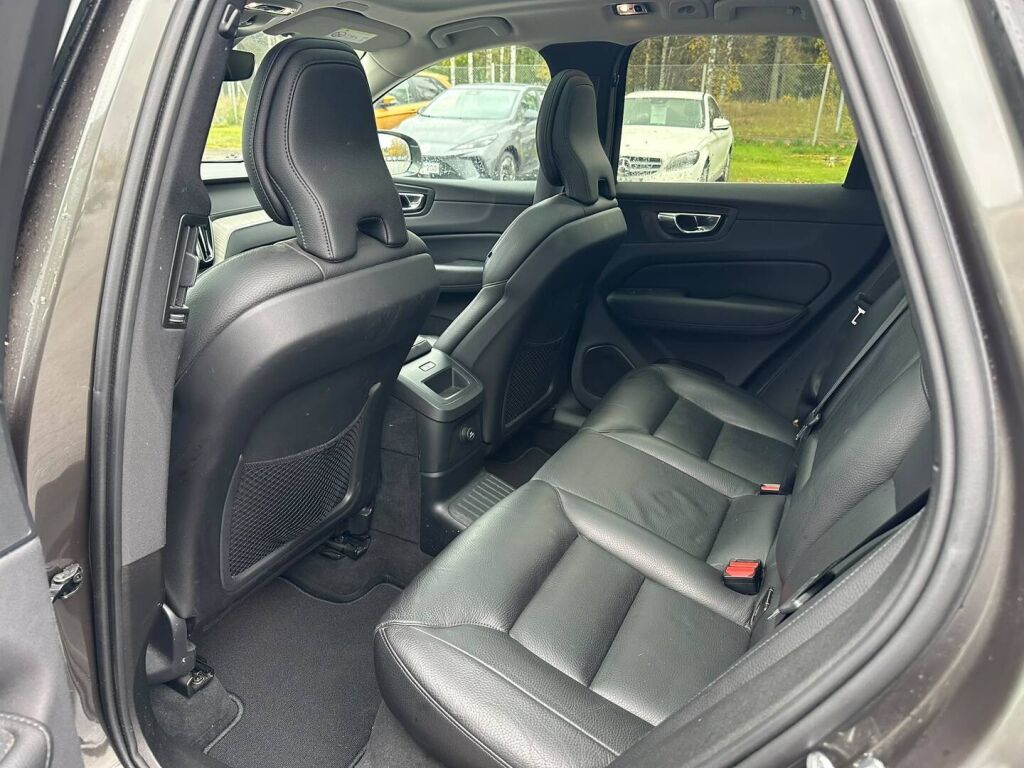 Volvo XC60 2020 Harmaa