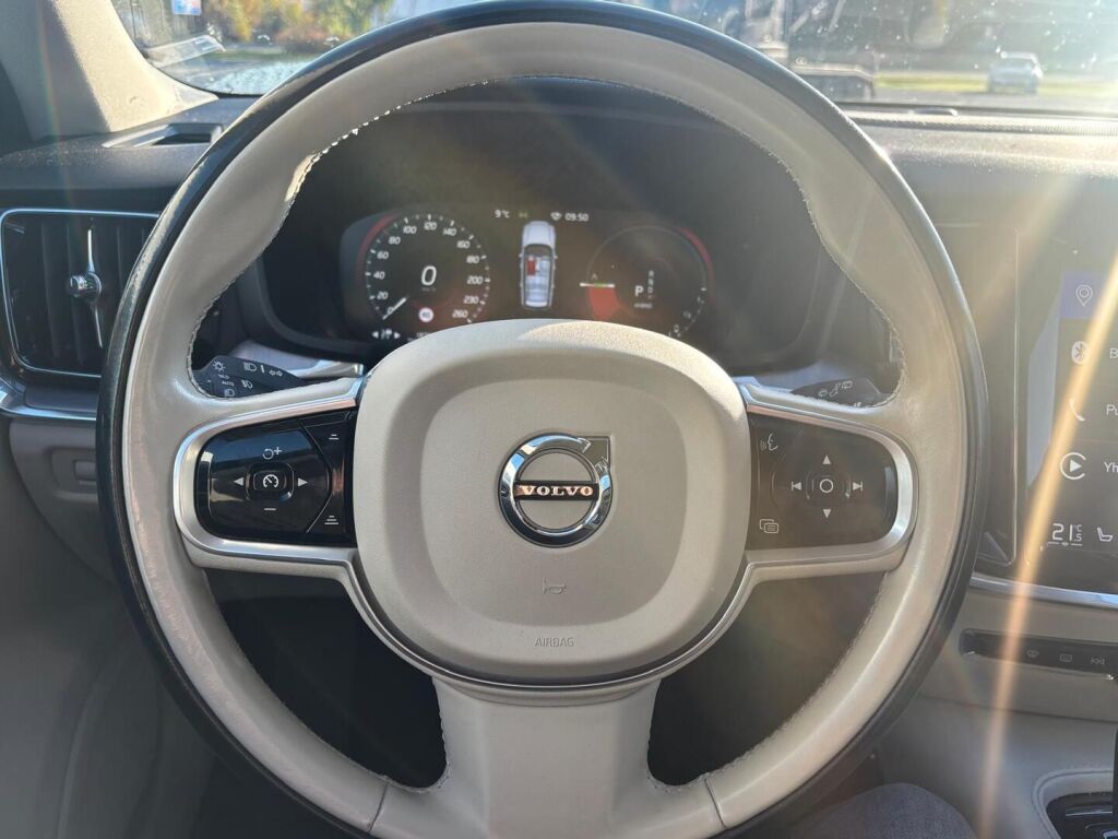 Volvo V60 2020 Sininen
