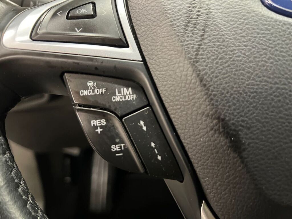 Ford Mondeo 2021 Valkoinen