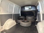 Volkswagen Transporter 2024 Valkoinen