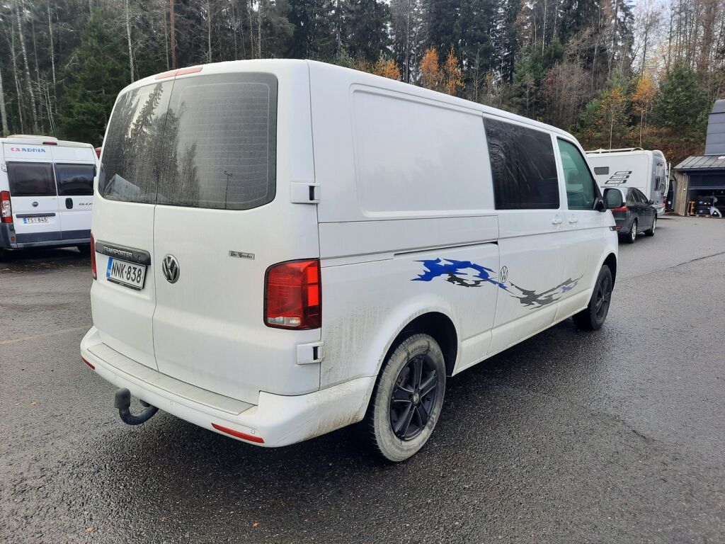 Volkswagen Transporter 2024 Valkoinen