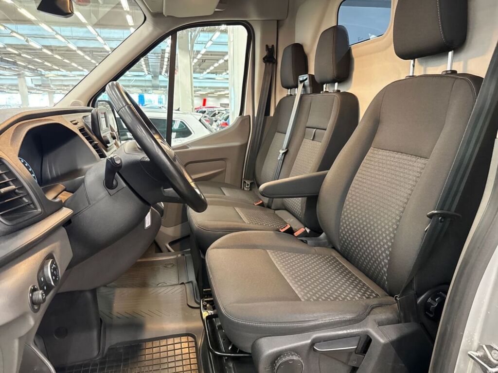 Ford Transit 2024 Harmaa