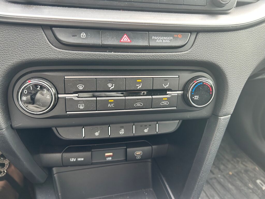 Kia Ceed 2023 Valkoinen
