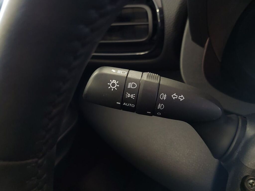 Toyota Yaris Cross 2024 Sininen