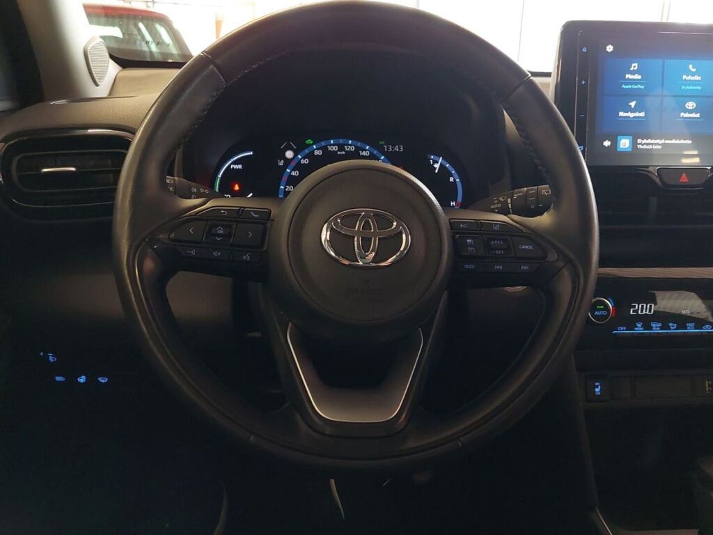 Toyota Yaris Cross 2024 Sininen