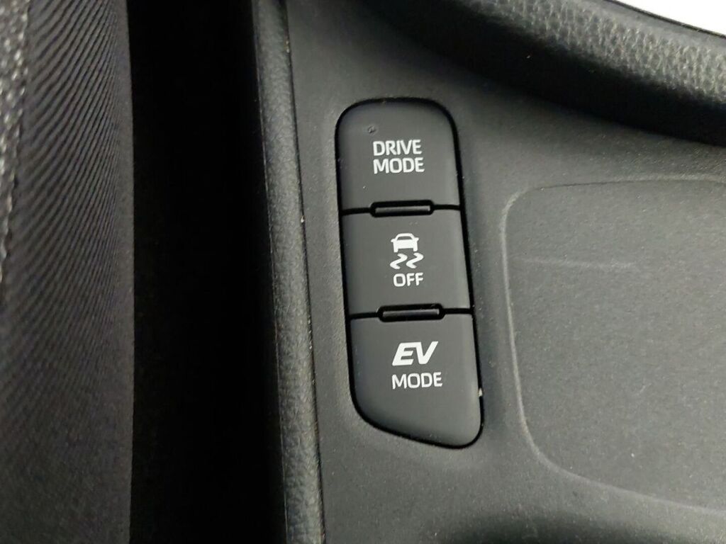 Toyota Yaris Cross 2024 Sininen