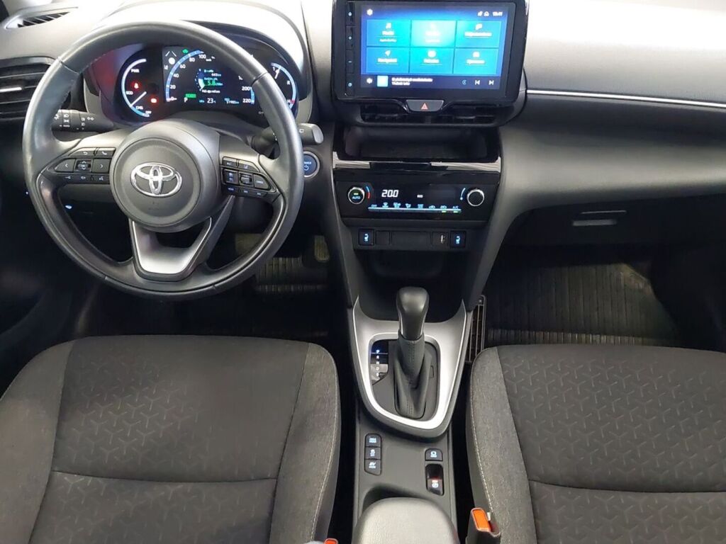 Toyota Yaris Cross 2024 Sininen