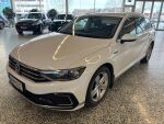 Volkswagen Passat 2019 Valkoinen