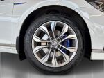 Volkswagen Passat 2019 Valkoinen