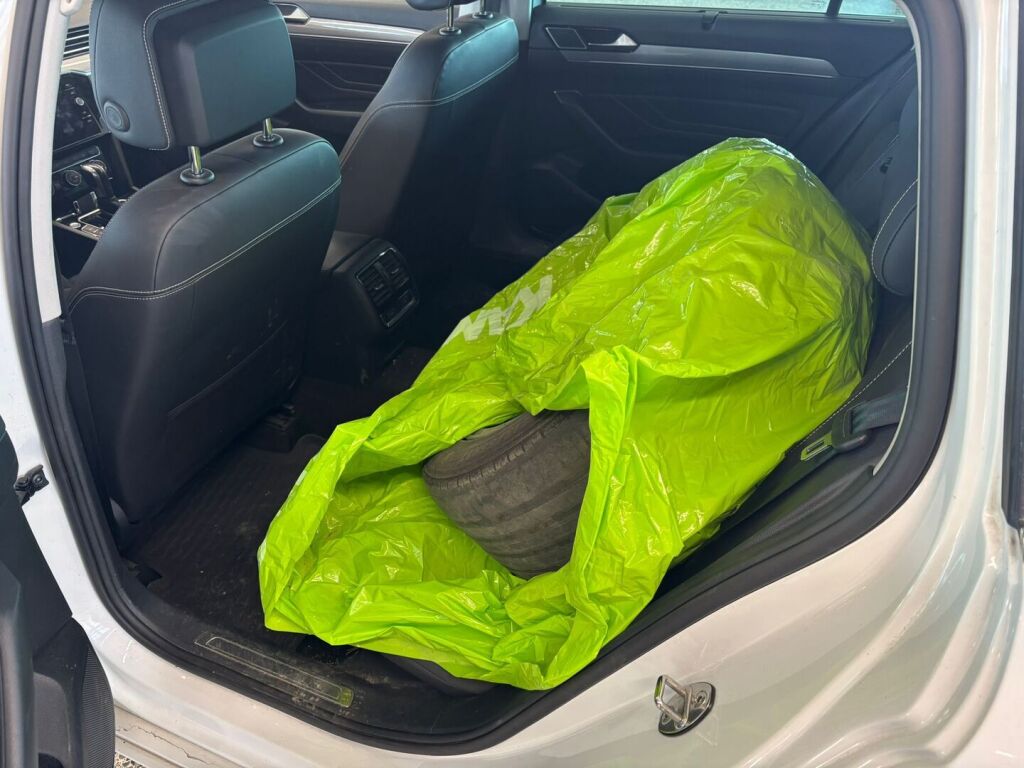 Volkswagen Passat 2019 Valkoinen