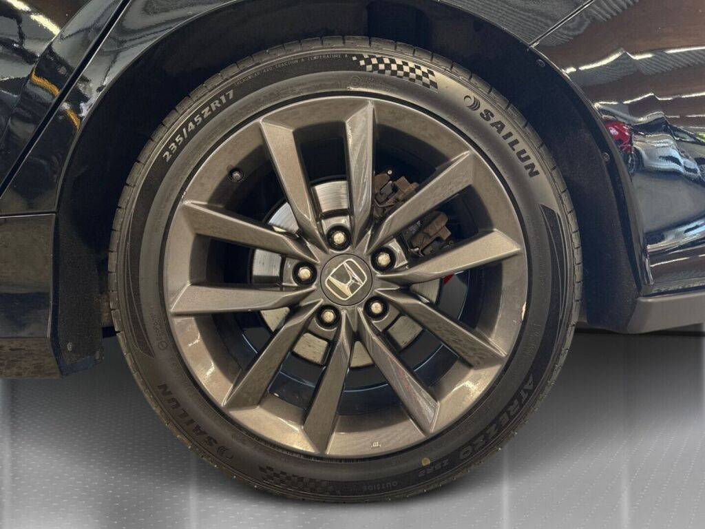 Honda Civic 2021 Musta