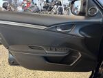 Honda Civic 2021 Musta