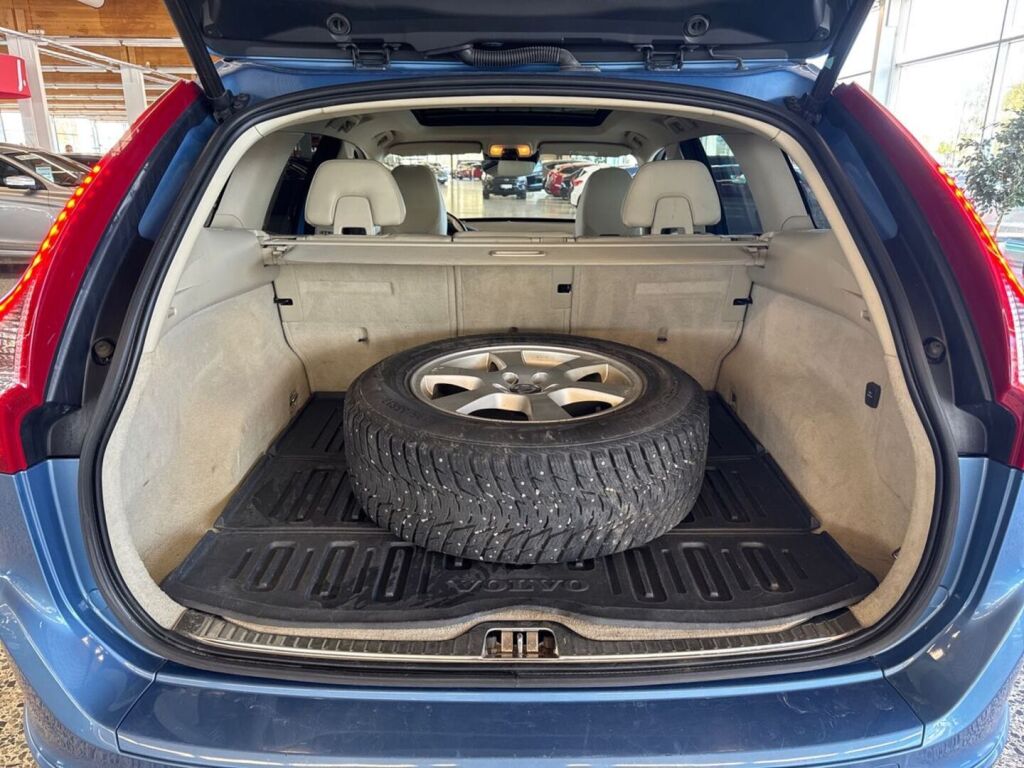 Volvo XC60 2015 Sininen