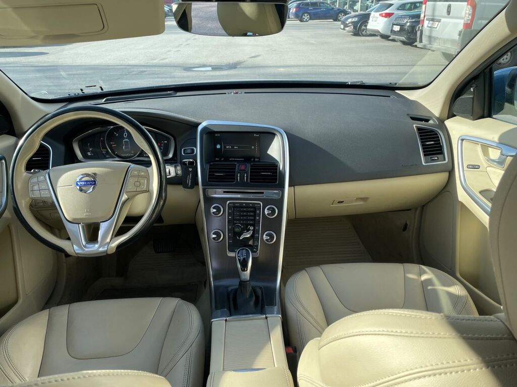 Volvo XC60 2015 Sininen