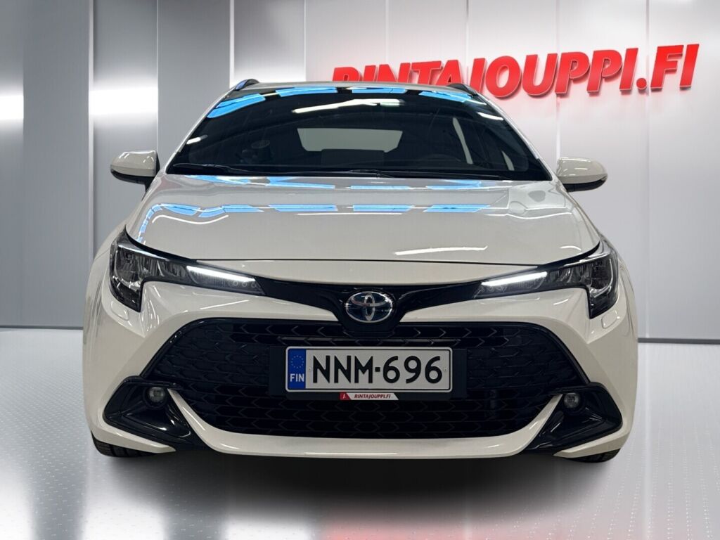 Toyota Corolla 2024 Valkoinen