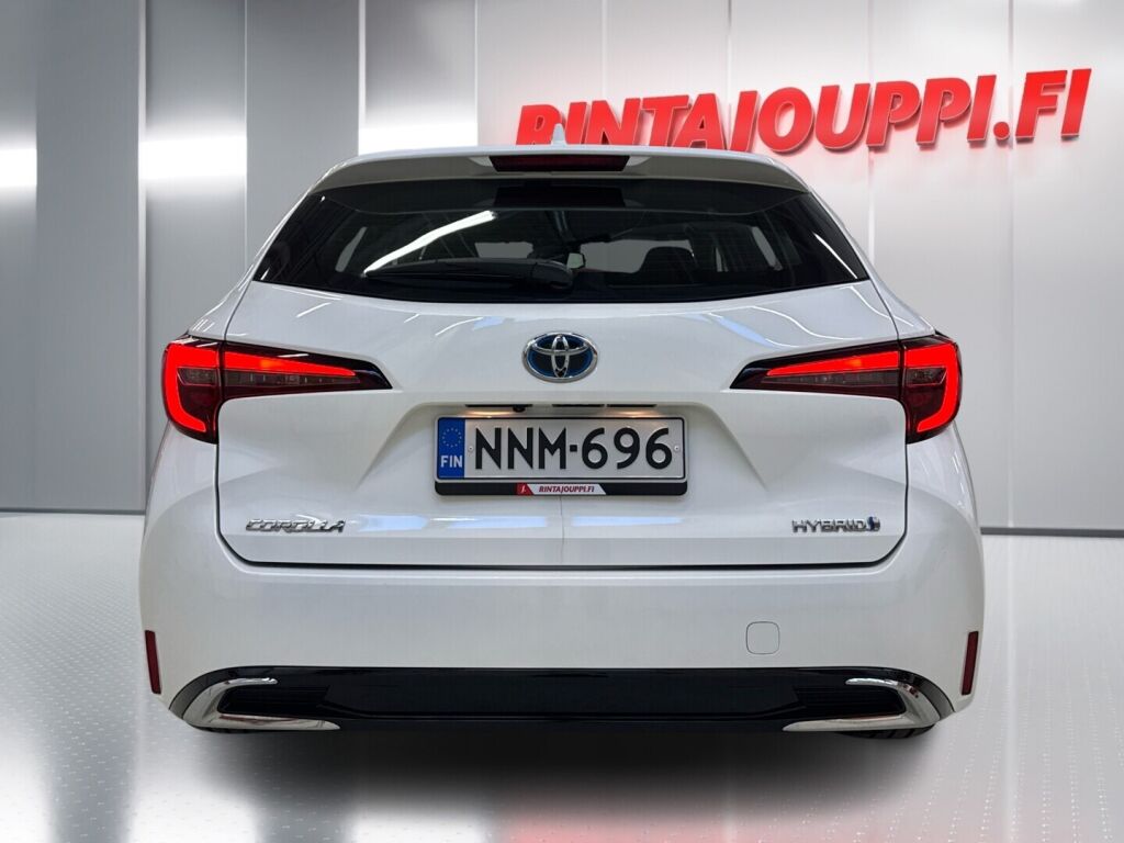 Toyota Corolla 2024 Valkoinen