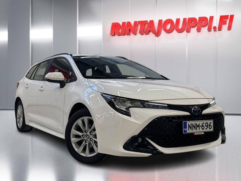 Toyota Corolla 2024 Valkoinen