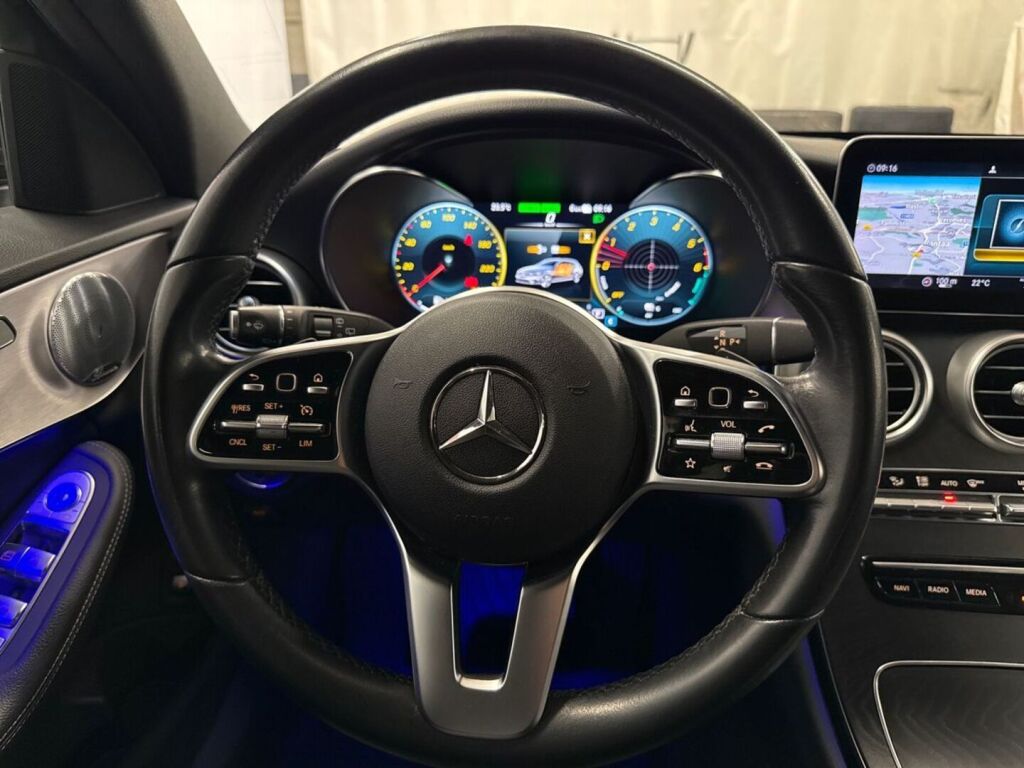 Mercedes-Benz C 2020 Musta