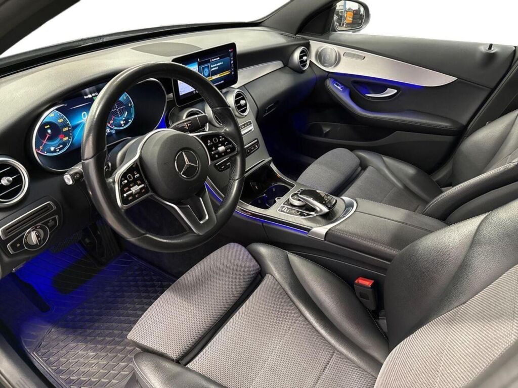 Mercedes-Benz C 2020 Musta