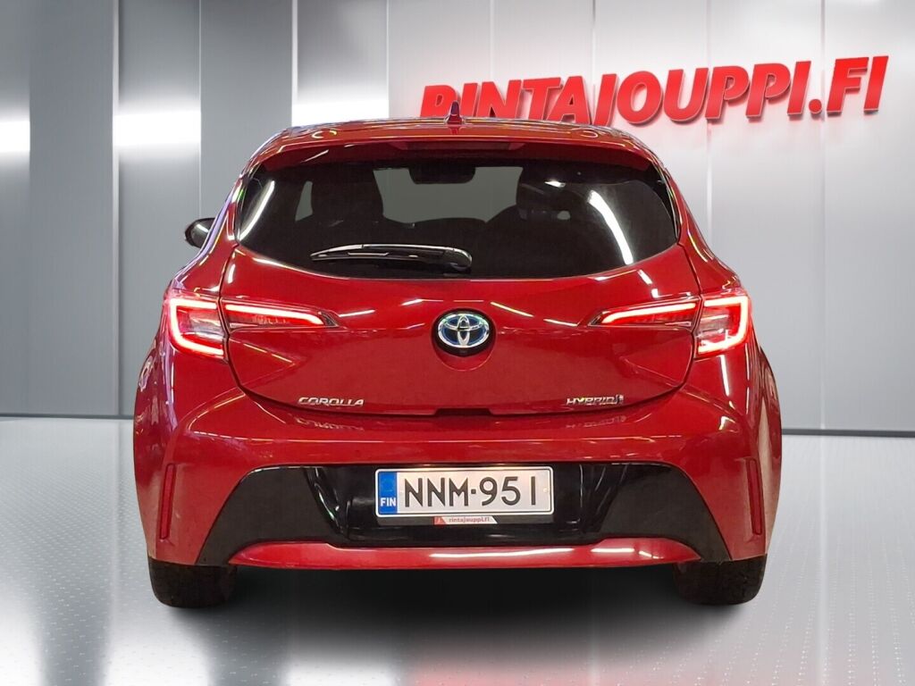 Toyota Corolla 2021 Punainen