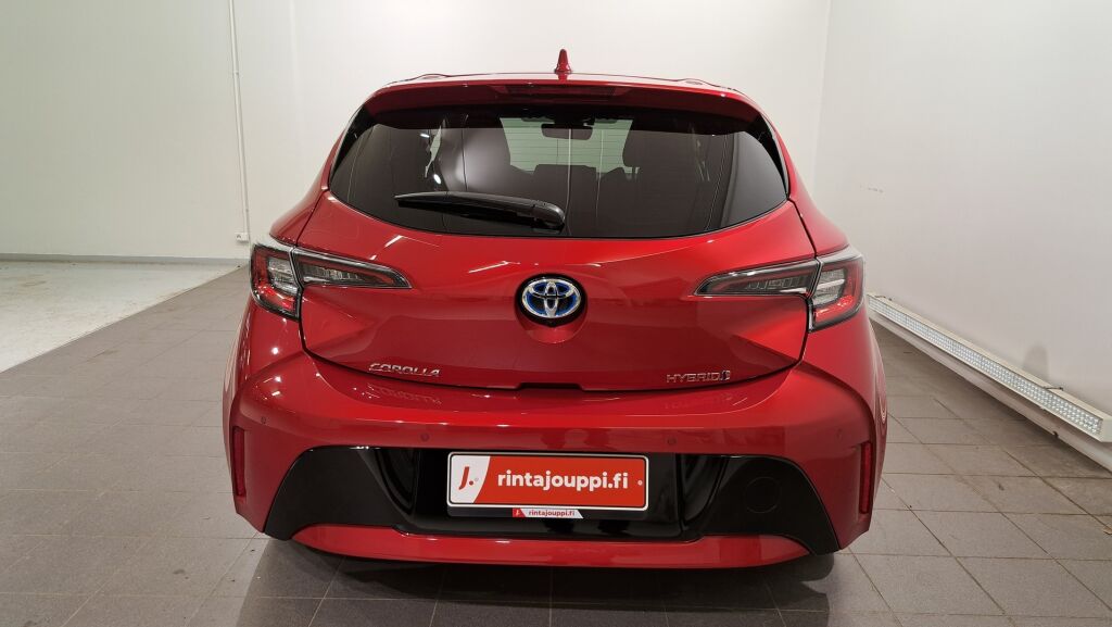 Toyota Corolla 2021 Punainen