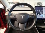 Tesla Model 3 2019 Punainen