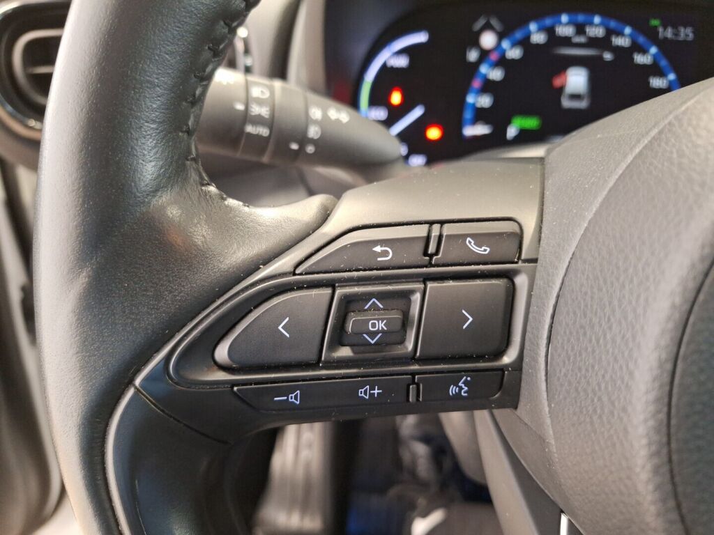 Toyota Yaris Cross 2024 Valkoinen