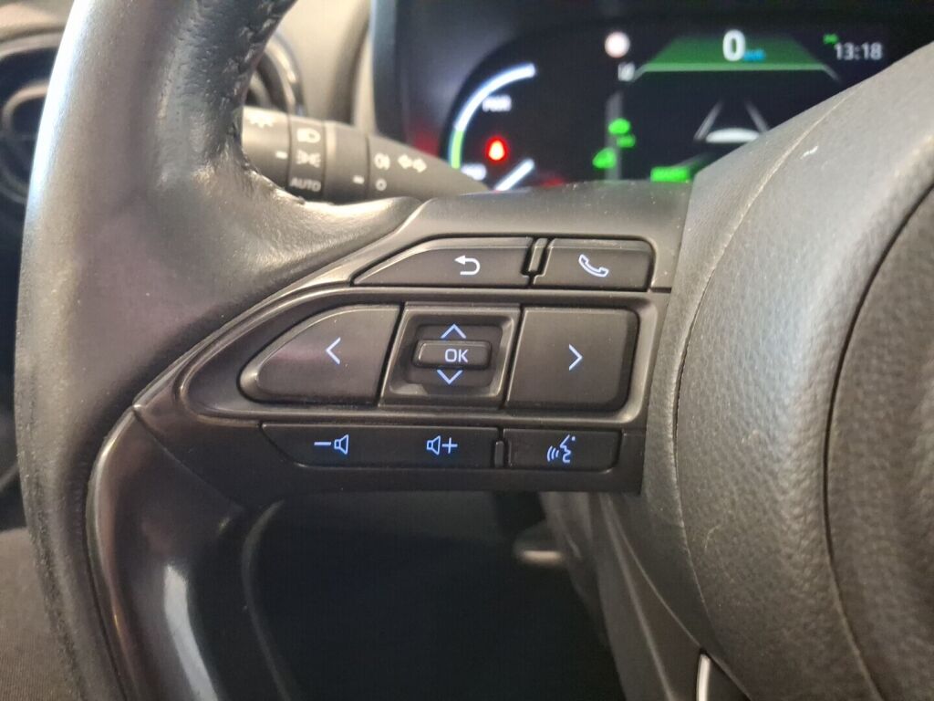 Toyota Yaris Cross 2024 Valkoinen