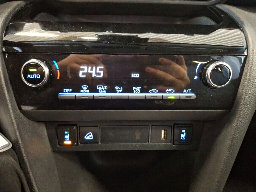 Toyota Yaris Cross 2024 Valkoinen