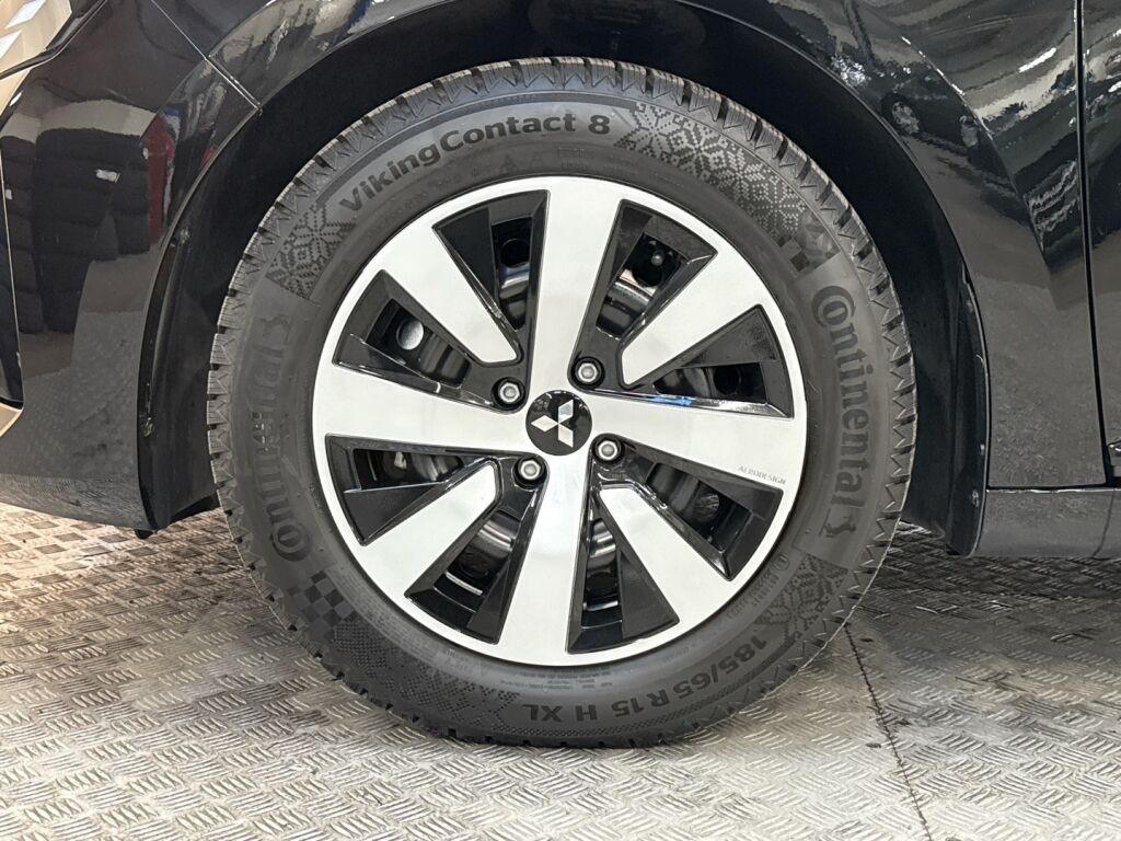 Mitsubishi Colt 2024 Musta