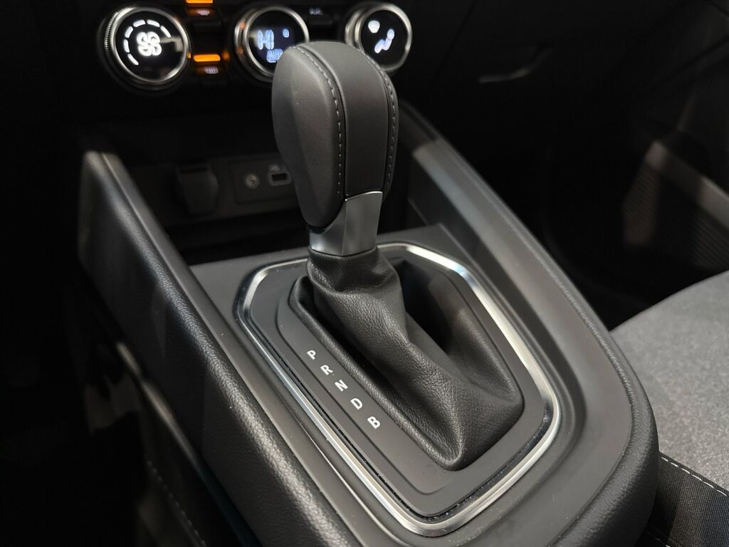 Mitsubishi Colt 2024 Musta