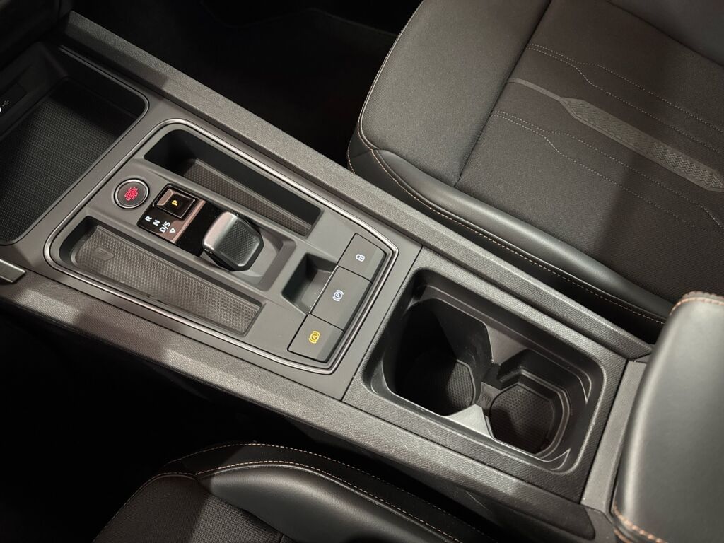 Cupra Formentor 2021 Punainen